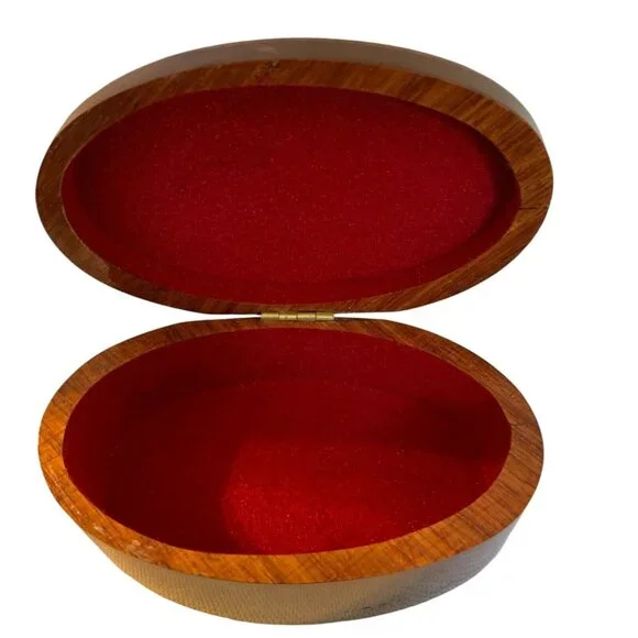 Vintage Mother of Pearl Fish Hinged Oval Brown Wooden Jewelry Trinket Box - Picture 4 of 6